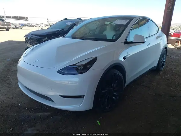 5YJYGDEF1MF209399 2021 TESLA MODEL Y - Image 2