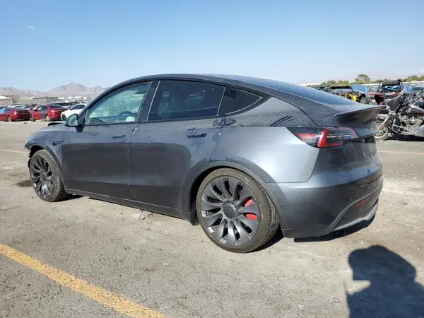 5YJYGDEF1MF209516 2021 TESLA MODEL Y - Image 2