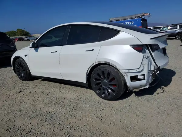 5YJYGDEF1MF219995 2021 TESLA MODEL Y - Image 2