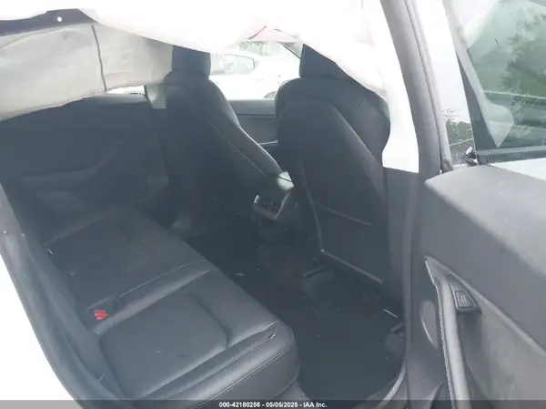 5YJYGDEF1MF251359 2021 TESLA MODEL Y - Image 8