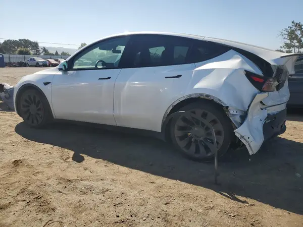 5YJYGDEF1MF252740 2021 TESLA MODEL Y - Image 2