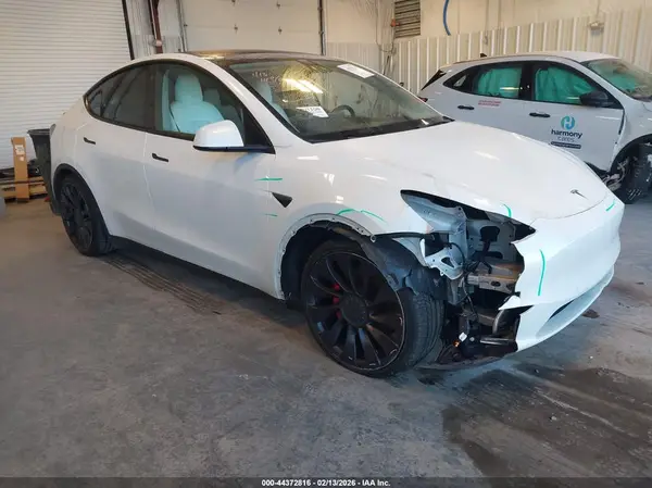 5YJYGDEF1MF256674 2021 TESLA MODEL Y - Image 1