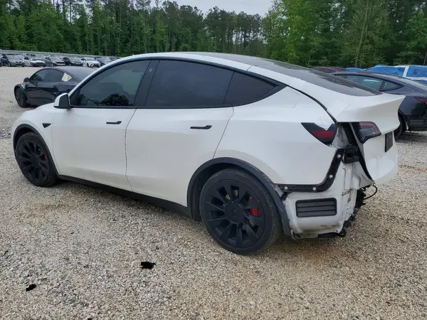 5YJYGDEF1MF264631 2021 TESLA MODEL Y - Image 2