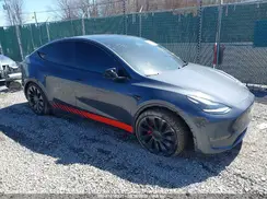 5YJYGDEF1MF268405 2021 TESLA MODEL Y