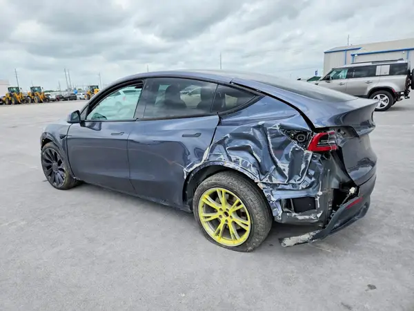 5YJYGDEF2LF001451 2020 TESLA MODEL Y - Image 2