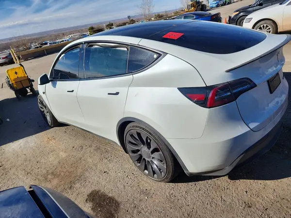 5YJYGDEF2LF018248 2020 TESLA MODEL Y - Image 2