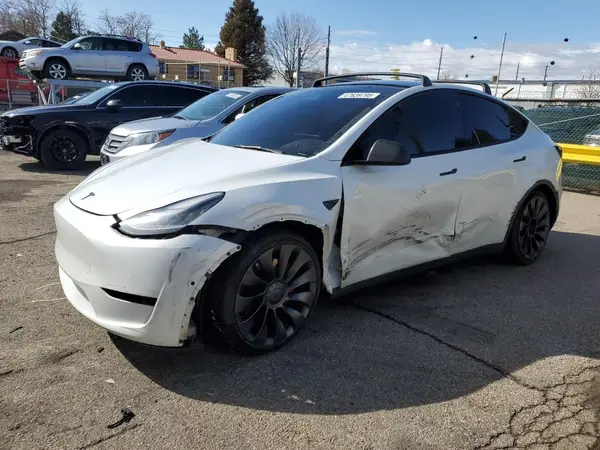 5YJYGDEF2MF090083 2021 TESLA MODEL Y - Image 1