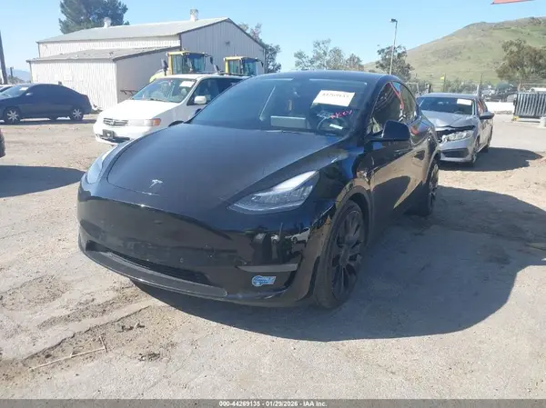 5YJYGDEF2MF091881 2021 TESLA MODEL Y - Image 2