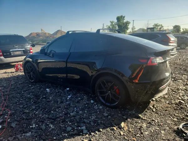 5YJYGDEF2MF121638 2021 TESLA MODEL Y - Image 2