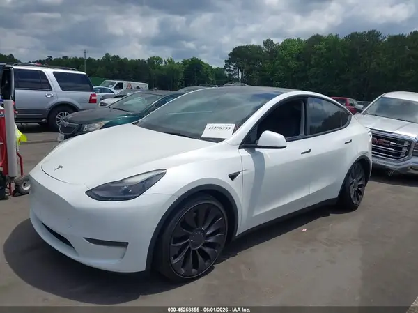 5YJYGDEF2MF137600 2021 TESLA MODEL Y - Image 2