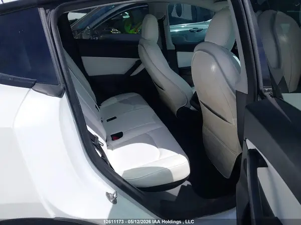 5YJYGDEF2MF182813 2021 TESLA MODEL Y - Image 8