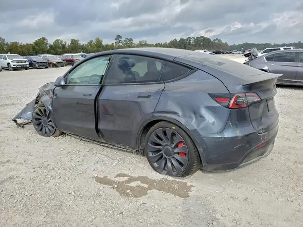 5YJYGDEF2MF201537 2021 TESLA MODEL Y - Image 2