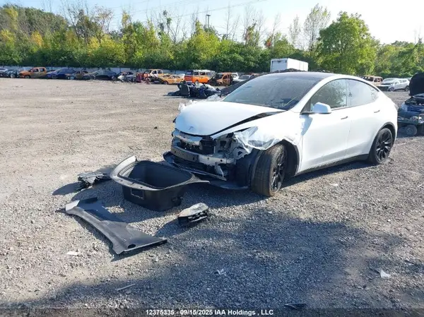 5YJYGDEF2MF201568 2021 TESLA MODEL Y - Image 2