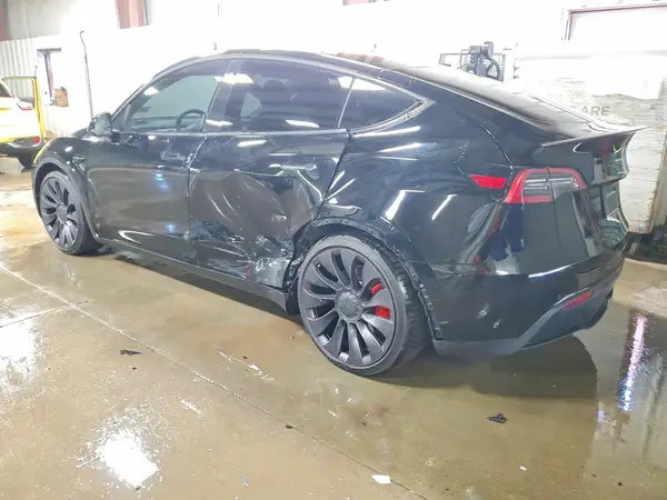 5YJYGDEF2MF211839 2021 TESLA MODEL Y - Image 2