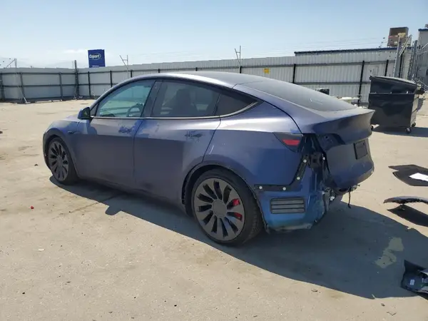5YJYGDEF2MF216586 2021 TESLA MODEL Y - Image 2
