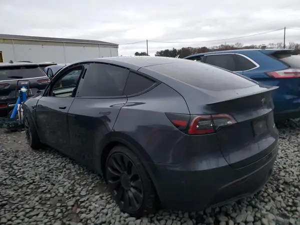 5YJYGDEF2MF230617 2021 TESLA MODEL Y - Image 2