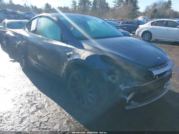 5YJYGDEF2MF252309 2021 TESLA MODEL Y - Image 1