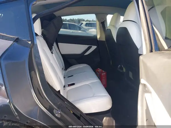 5YJYGDEF2MF252309 2021 TESLA MODEL Y - Image 8