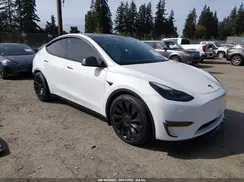 5YJYGDEF2MF258224 2021 TESLA MODEL Y