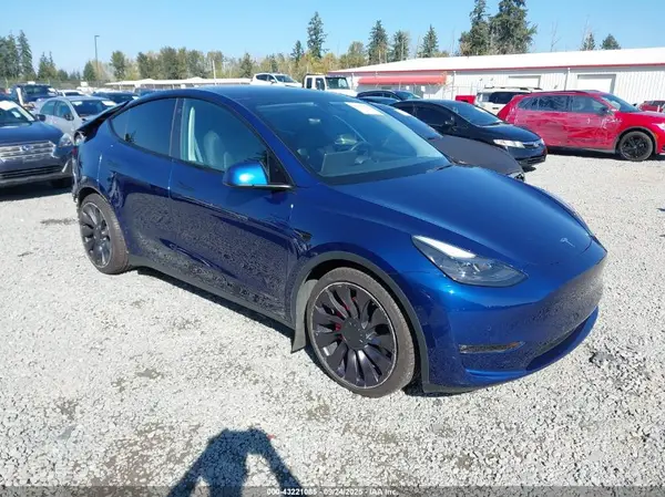 5YJYGDEF2MF268459 2021 TESLA MODEL Y - Image 1