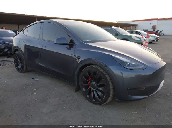 5YJYGDEF2MF270549 2021 TESLA MODEL Y - Image 1