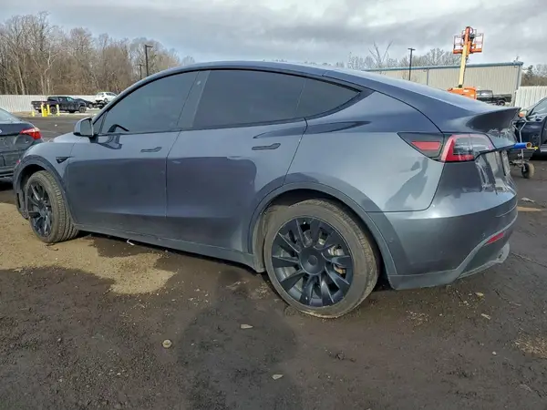 5YJYGDEF3LF001071 2020 TESLA MODEL Y - Image 2