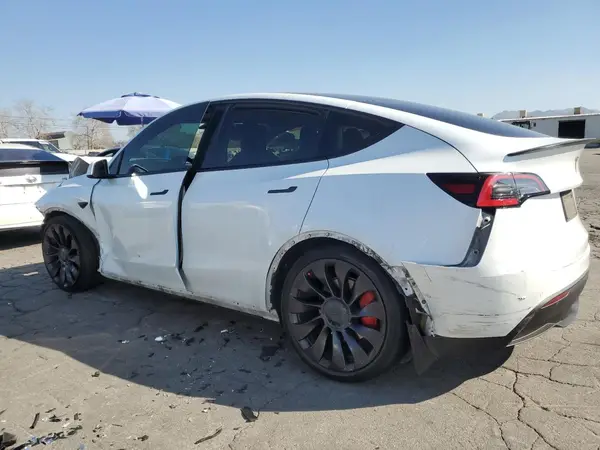 5YJYGDEF3MF079397 2021 TESLA MODEL Y - Image 2