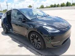 5YJYGDEF3MF083983 2021 TESLA MODEL Y