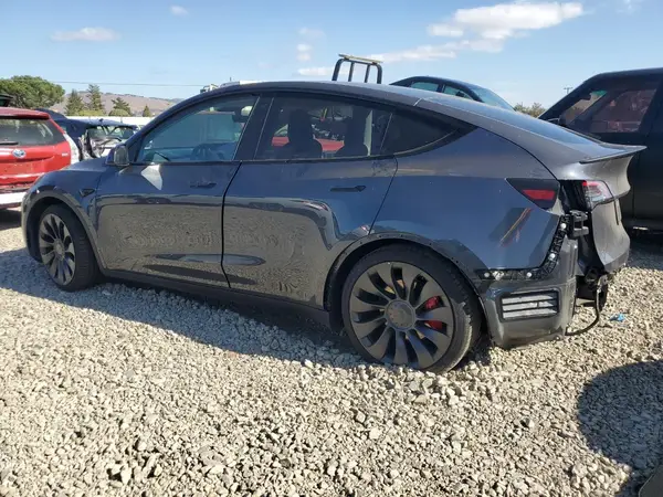 5YJYGDEF3MF124614 2021 TESLA MODEL Y - Image 2