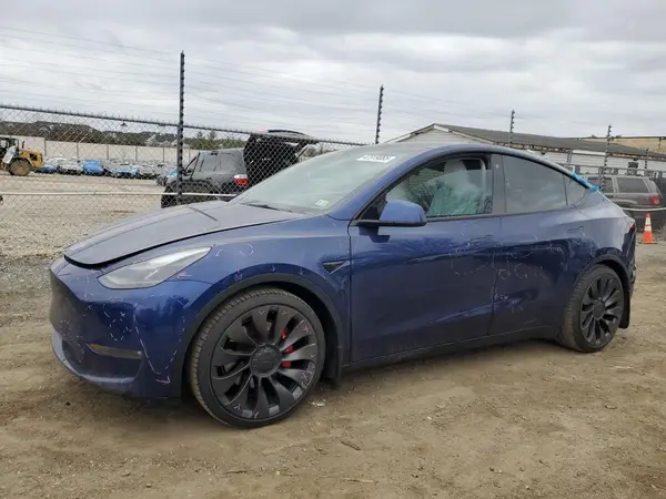 5YJYGDEF3MF133832 2021 TESLA MODEL Y - Image 1