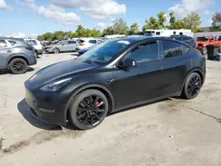 5YJYGDEF3MF182769 2021 TESLA MODEL Y