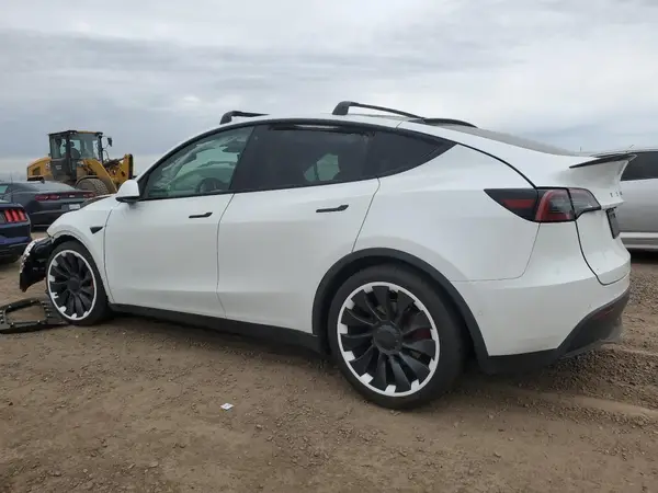 5YJYGDEF3MF194548 2021 TESLA MODEL Y - Image 2