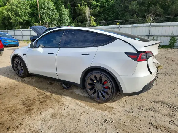 5YJYGDEF3MF201787 2021 TESLA MODEL Y - Image 2