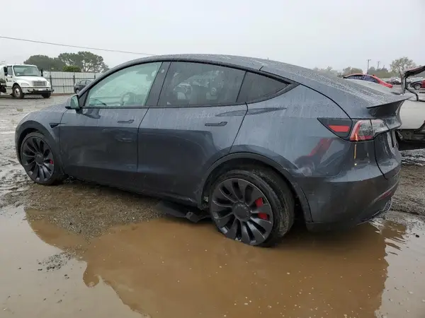 5YJYGDEF3MF240010 2021 TESLA MODEL Y - Image 2