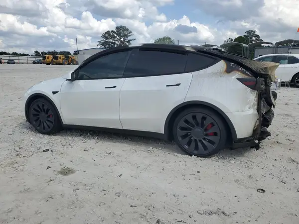 5YJYGDEF3MF263500 2021 TESLA MODEL Y - Image 2