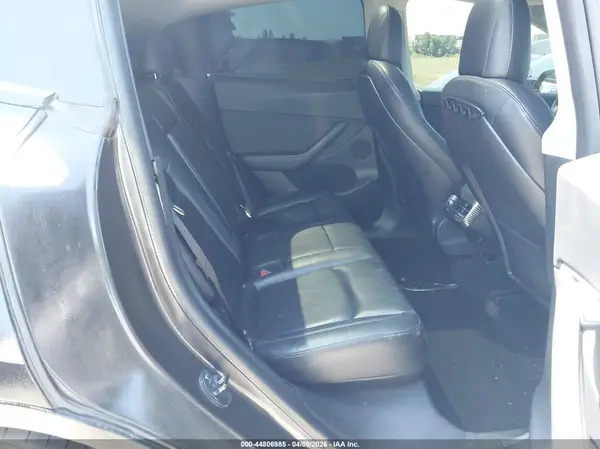 5YJYGDEF3MF268809 2021 TESLA MODEL Y - Image 8