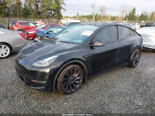 5YJYGDEF3MF269281 2021 TESLA MODEL Y - Image 2