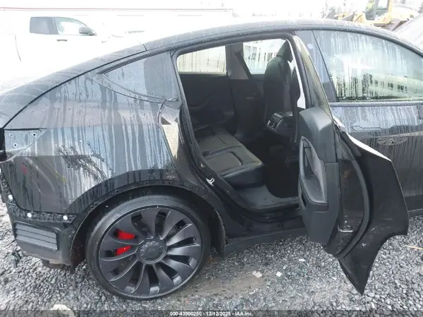 5YJYGDEF3MF269281 2021 TESLA MODEL Y - Image 8