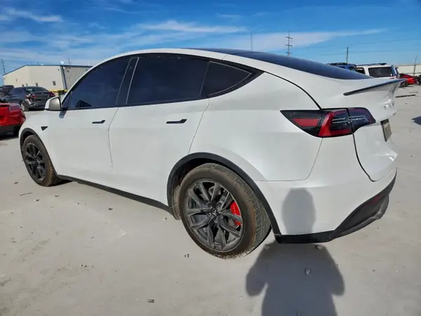 5YJYGDEF4LF014847 2020 TESLA MODEL Y - Image 2
