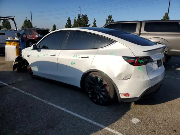 5YJYGDEF4LF023158 2020 TESLA MODEL Y - Image 2