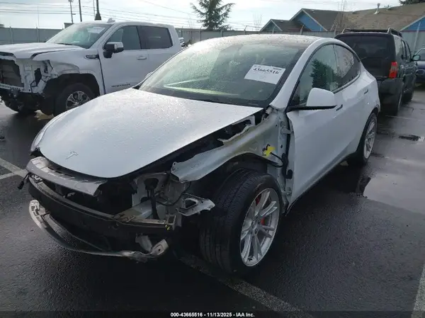 5YJYGDEF4MF087539 2021 TESLA MODEL Y - Image 2