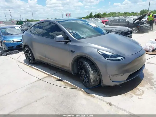 5YJYGDEF4MF189438 2021 TESLA MODEL Y - Image 1