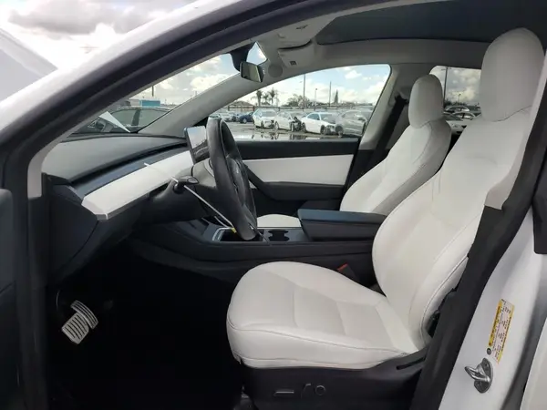 2021 TESLA MODEL Y auction photo 7