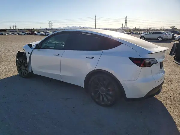 5YJYGDEF4MF202088 2021 TESLA MODEL Y - Image 2