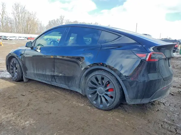 5YJYGDEF4MF202222 2021 TESLA MODEL Y - Image 2
