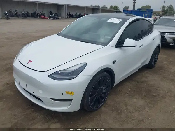 5YJYGDEF4MF211647 2021 TESLA MODEL Y - Image 2