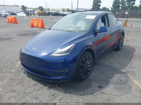 5YJYGDEF4MF246561 2021 TESLA MODEL Y - Image 2