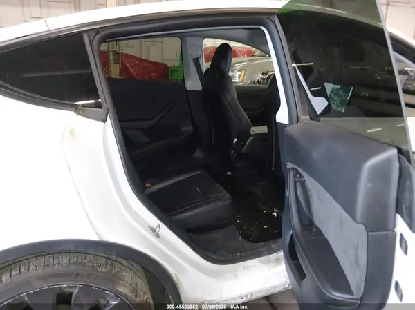 5YJYGDEF4MF251789 2021 TESLA MODEL Y - Image 8