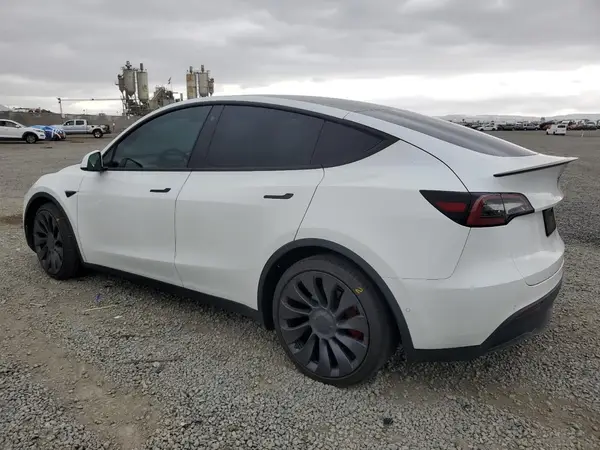 5YJYGDEF4MF294903 2021 TESLA MODEL Y - Image 2