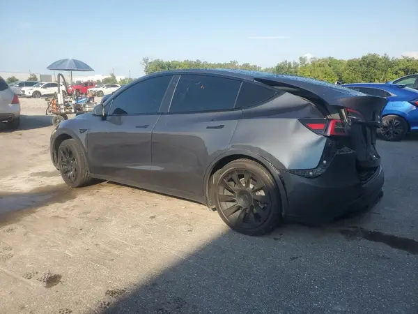 5YJYGDEF5LF002528 2020 TESLA MODEL Y - Image 2